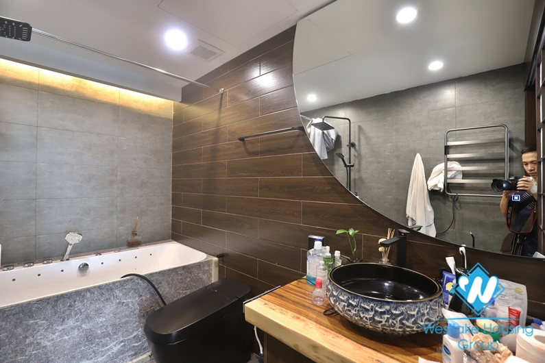 Large size apartment 4 bedrooms for rent at D' Leroi soleil Xuan Dieu.